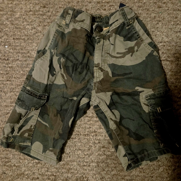 Wrangler Kids Camouflage Cargo Shorts - Picture 1 of 3